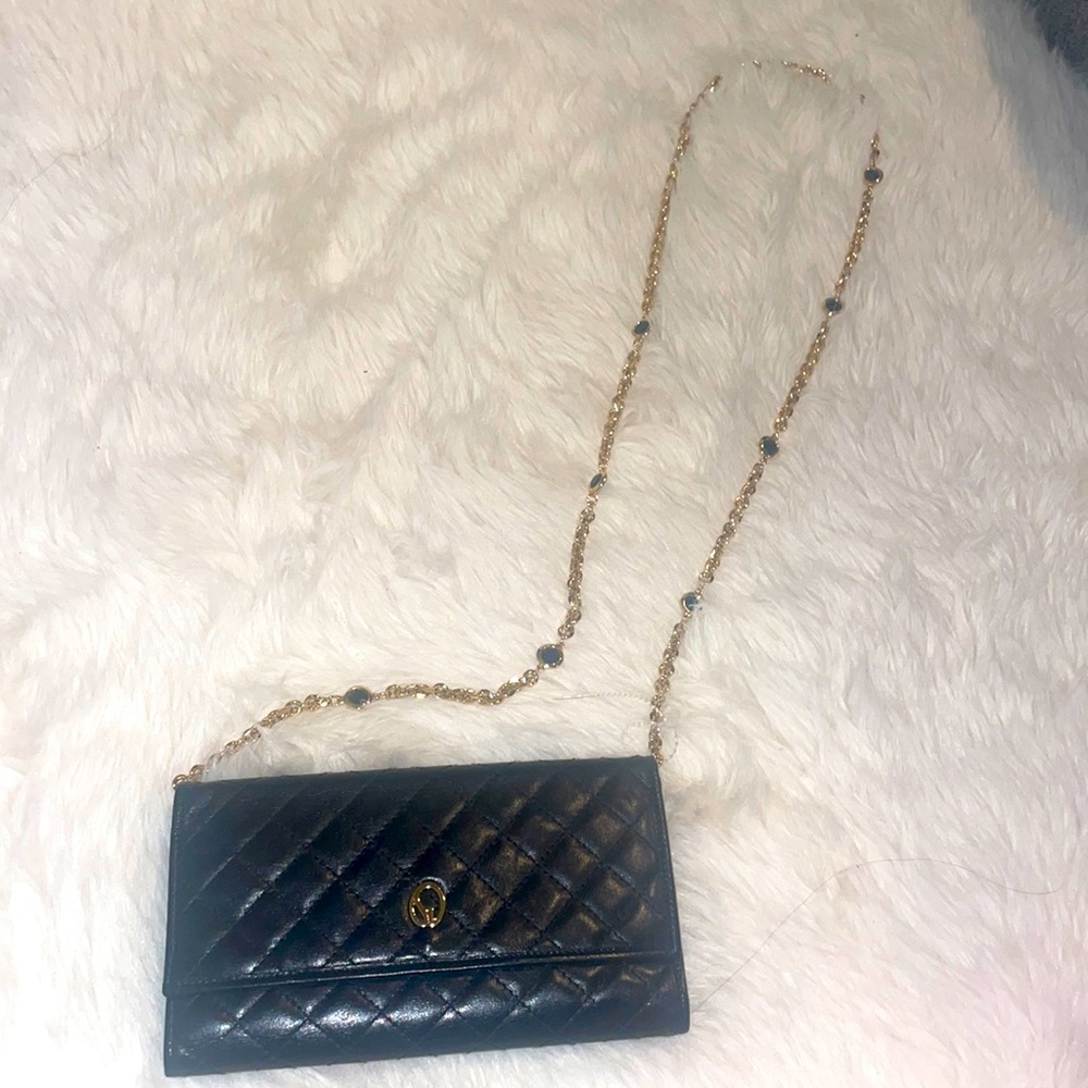 St. John’s Women’s quilted leather wallet on a chain in Black